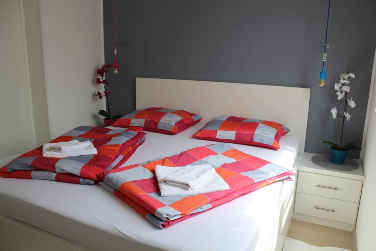 Adria Sun Apartments Водице Экстерьер фото